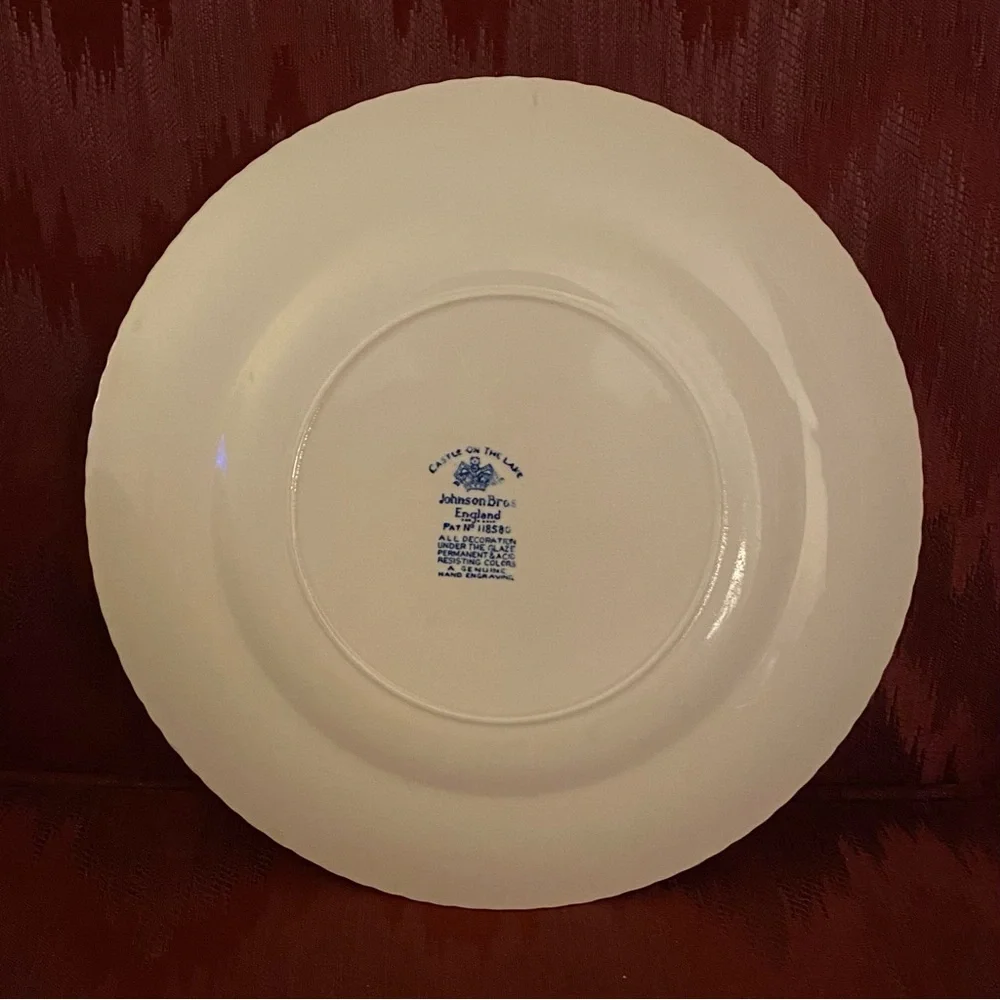 Johnson Bros Castle on the Lake Luncheon Plate GUC - Picture 2 of 2